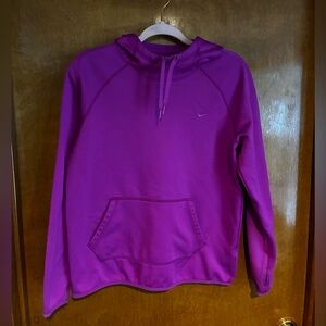 Nike Therma-Fit Fleece in Vibrant Purple